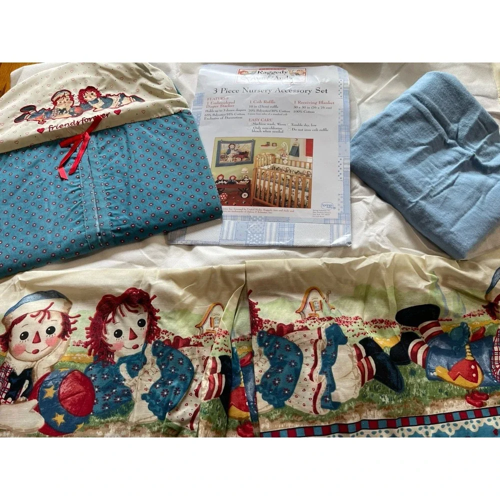 90s Vintage Classic Raggedy Ann and Andy Nursery Accessory Set Crib Diaper Stack